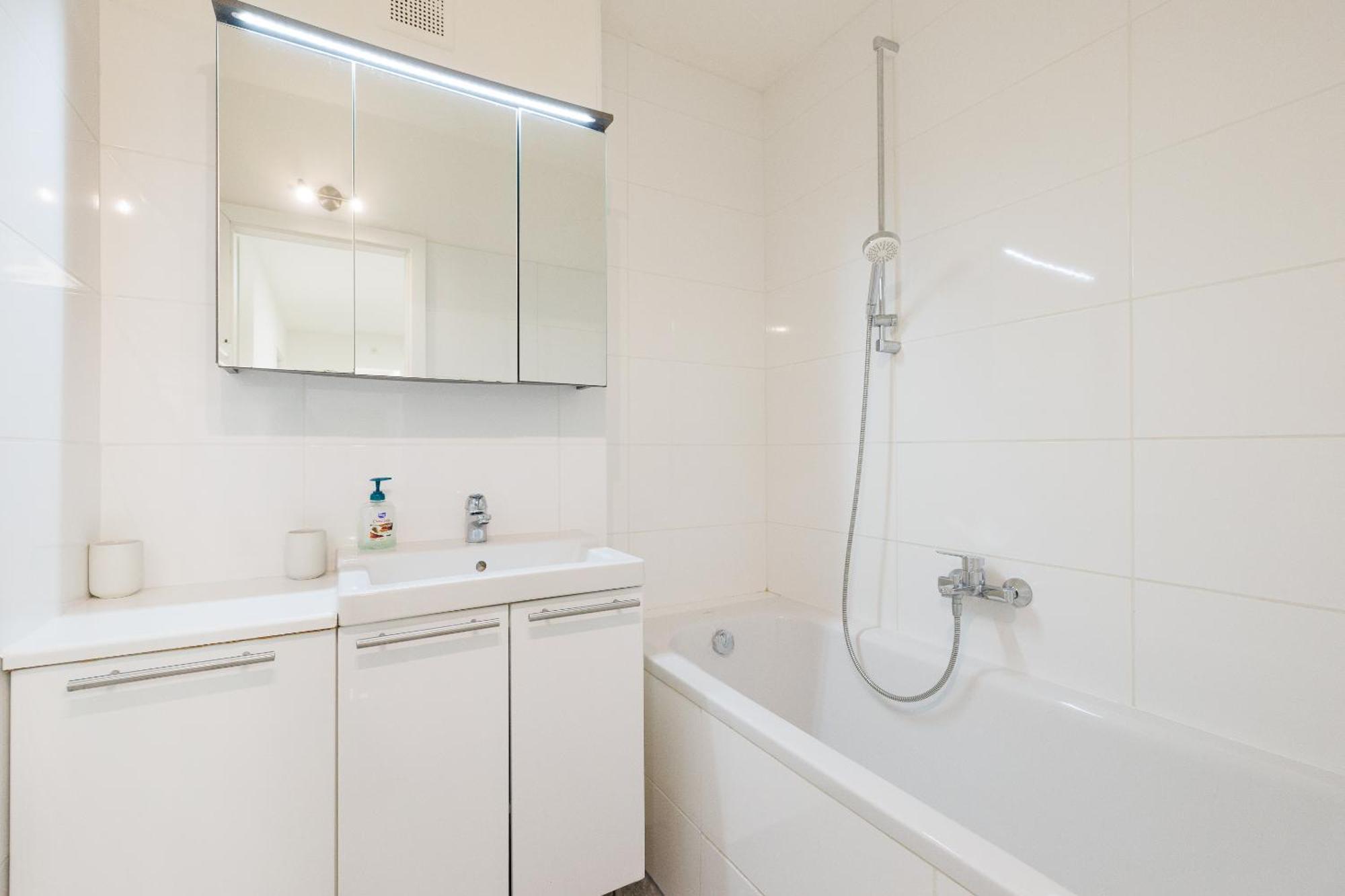 Cozy, Spacious And Charming 4 Bedrooms Apartament Viyana Dış mekan fotoğraf