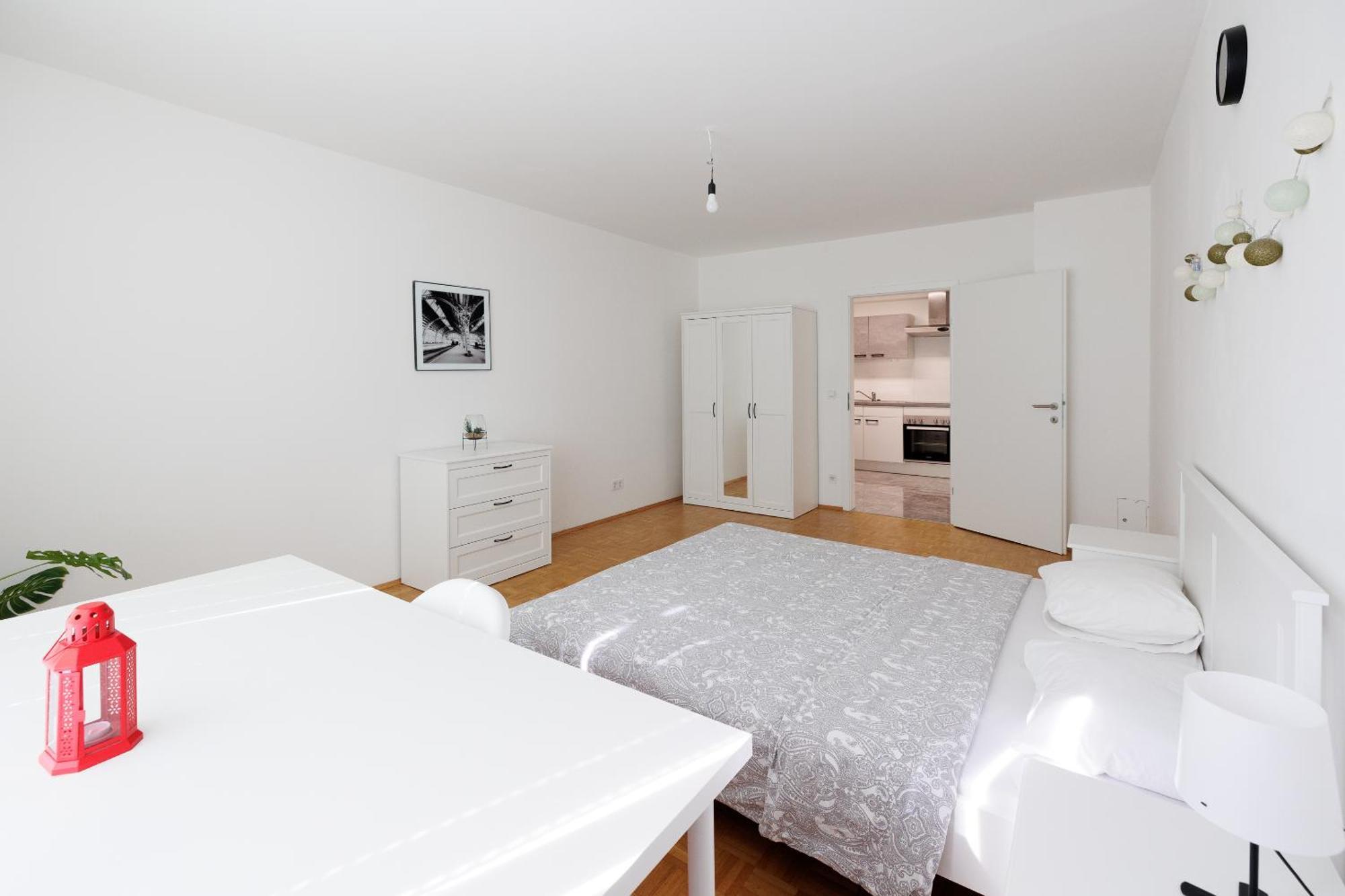 Cozy, Spacious And Charming 4 Bedrooms Apartament Viyana Dış mekan fotoğraf