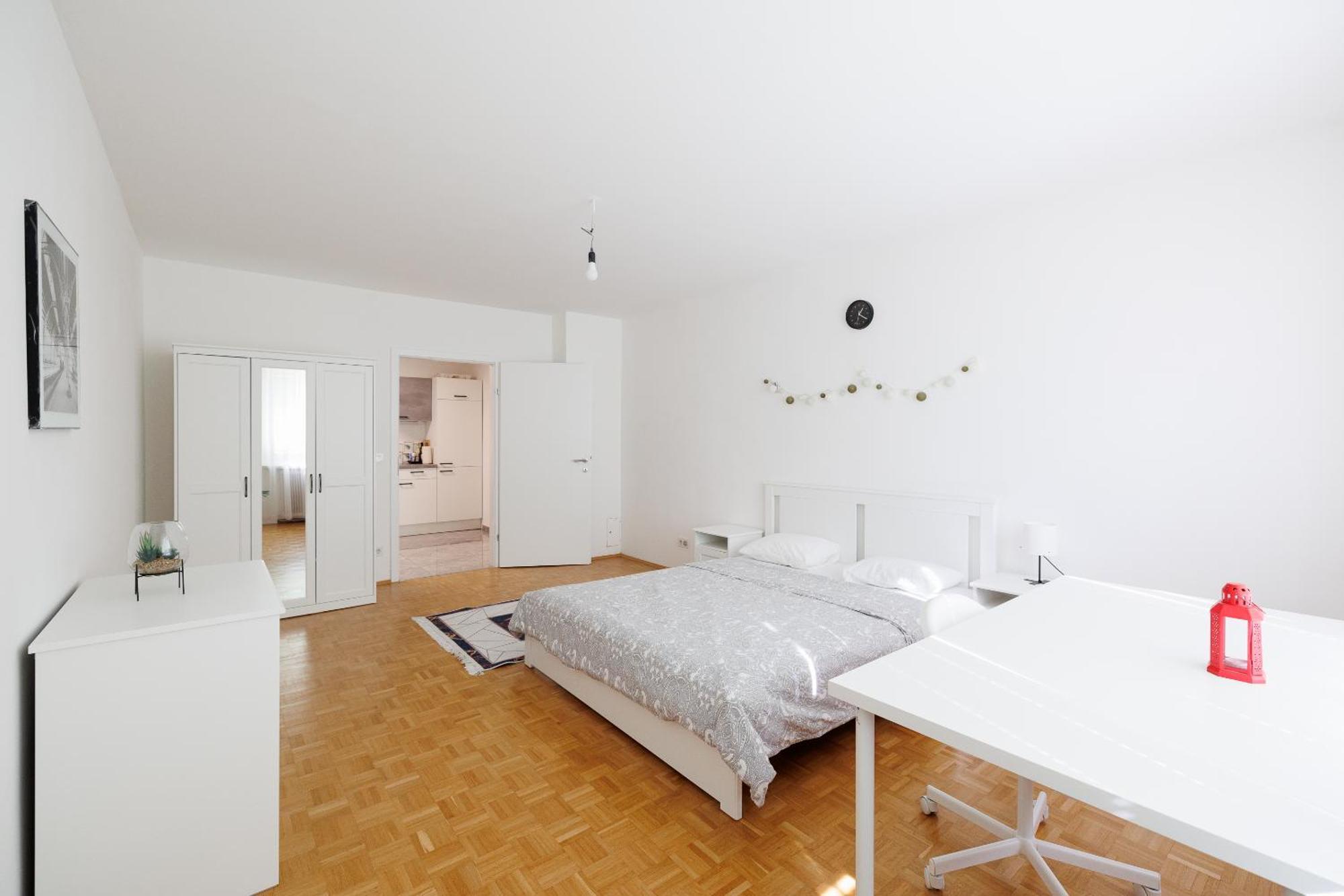 Cozy, Spacious And Charming 4 Bedrooms Apartament Viyana Dış mekan fotoğraf
